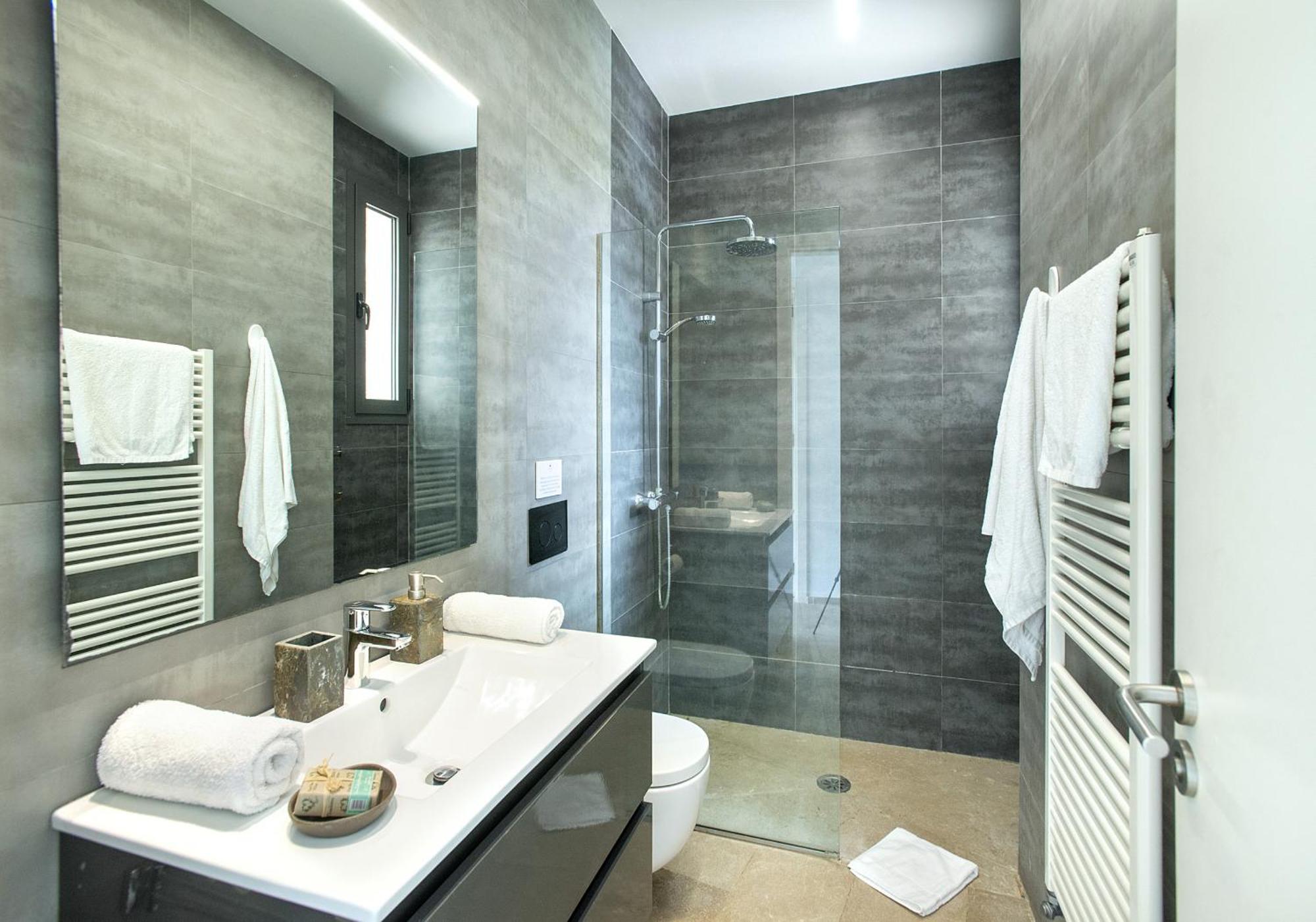 Villa Owl Tereu - Luxury Retreat With Mountain Views Pollença
