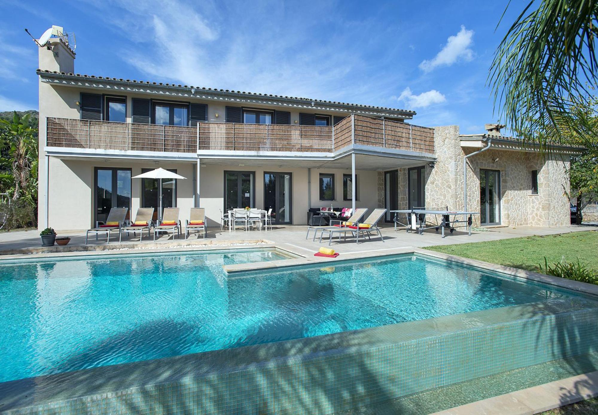 Villa Owl Tereu - Luxury Retreat With Mountain Views