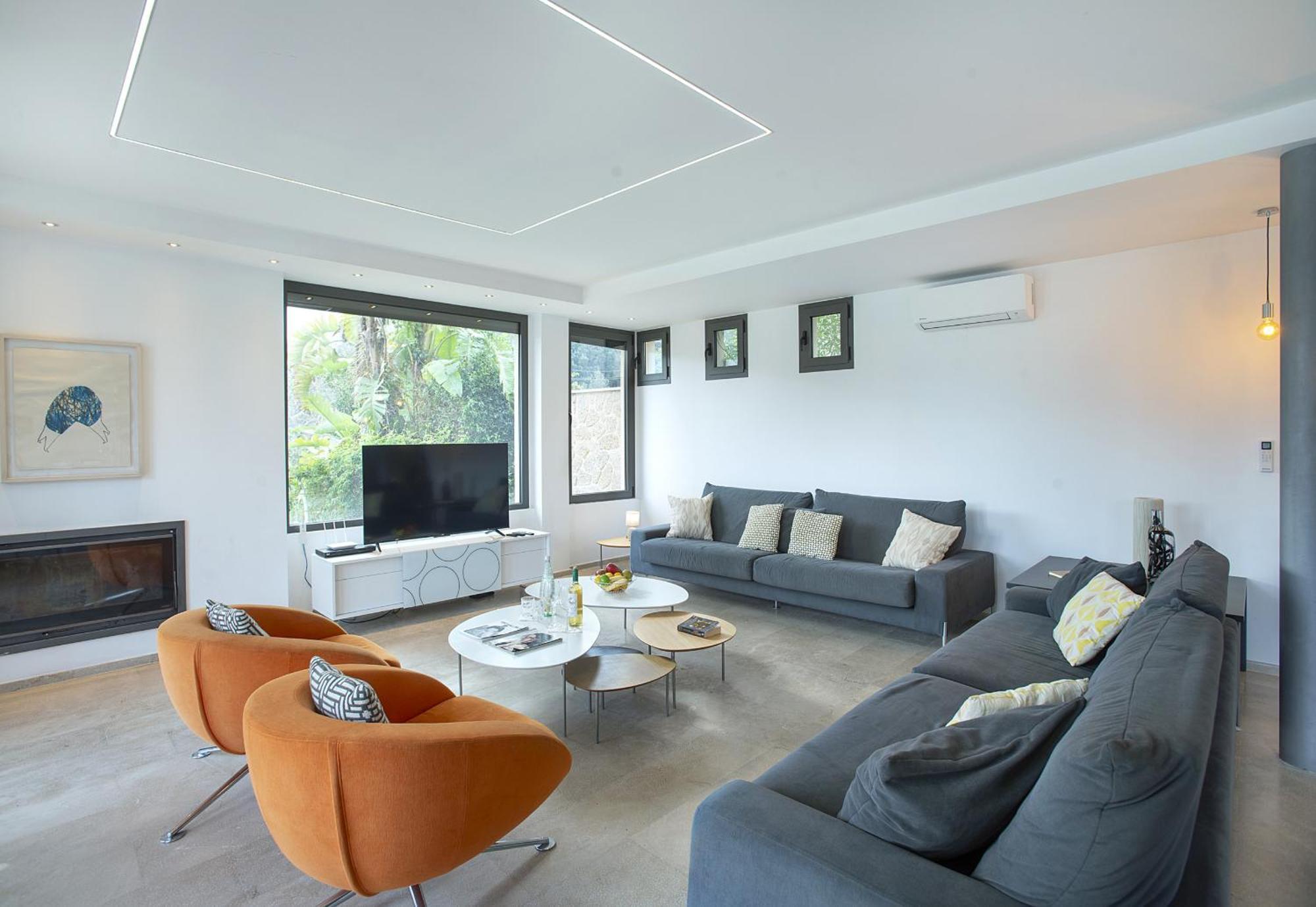 Villa Owl Tereu - Luxury Retreat With Mountain Views Pollença