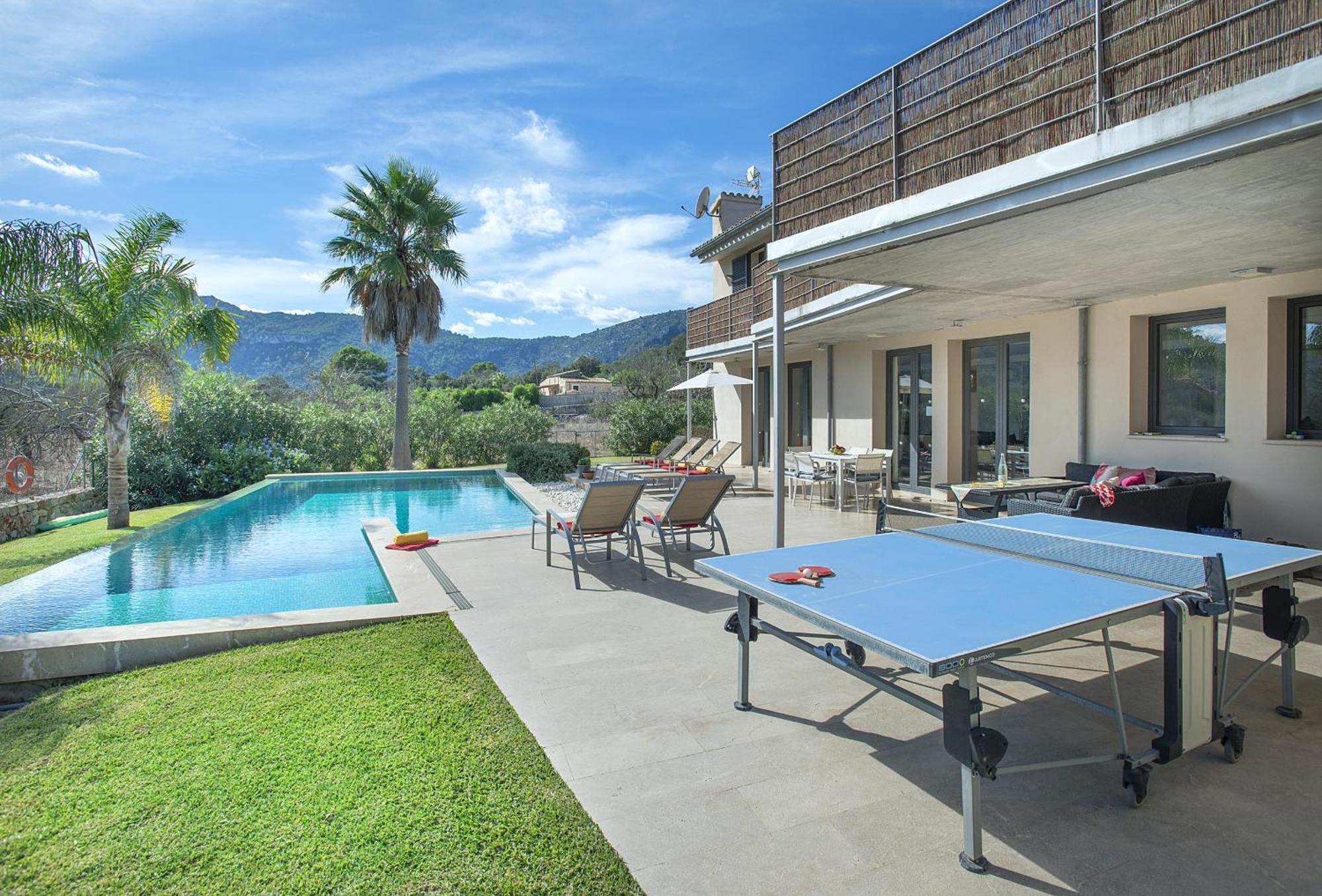 Owl Tereu - Luxury Retreat With Mountain Views