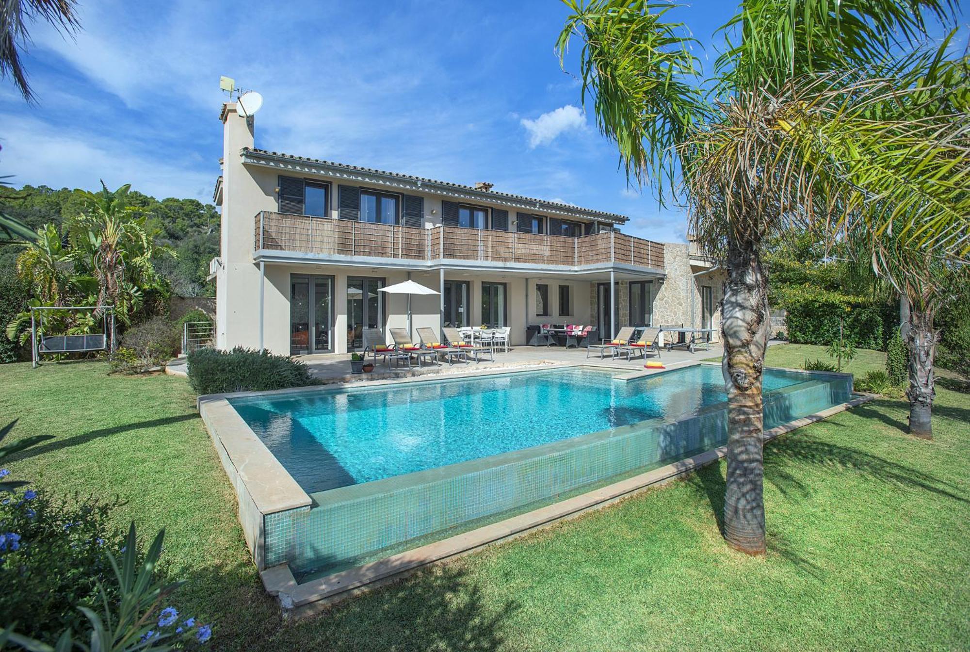 Owl Tereu - Luxury Retreat With Mountain Views Villa *