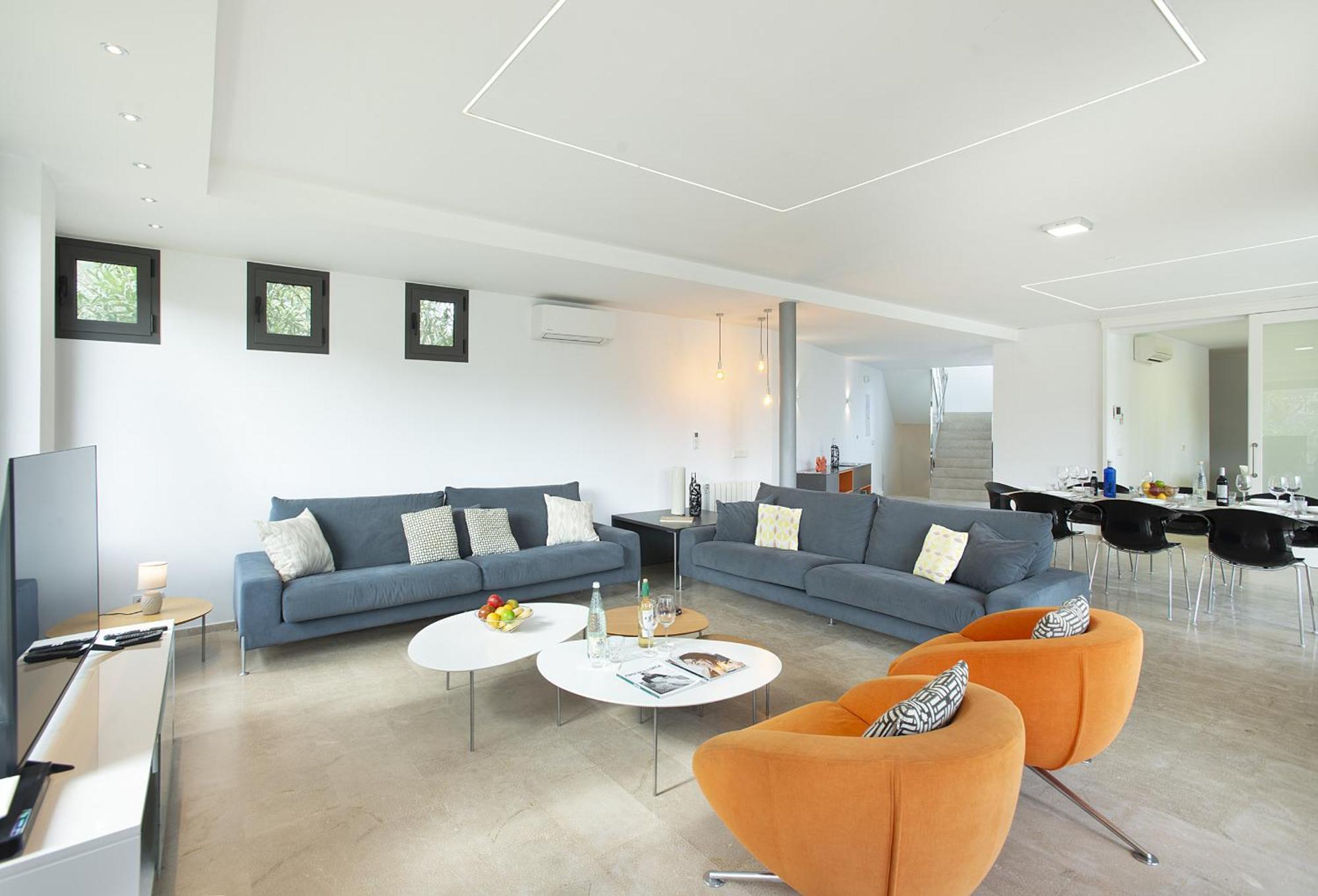 Villa Owl Tereu - Luxury Retreat With Mountain Views